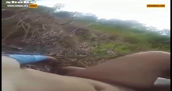 Video bokep indonesia Bokep mesum ml dikebun ada obrolannya